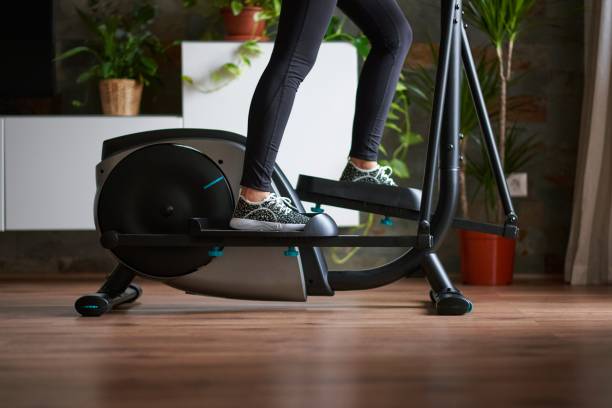 vélo elliptique sport entraînement appartement